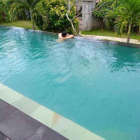Samanta Huts Hotel Nusa Lembongan  Exterior photo