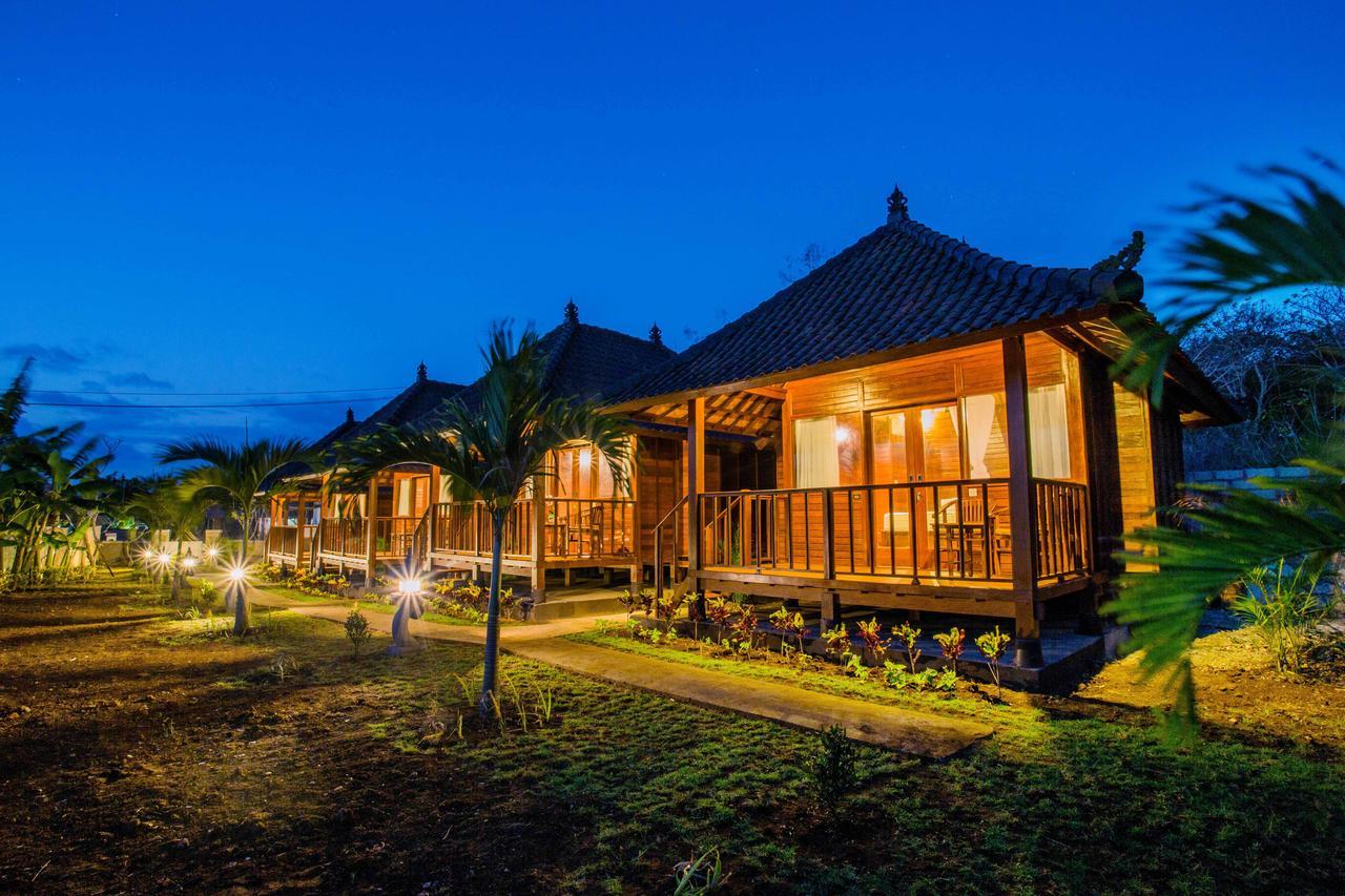 Samanta Huts Hotel Nusa Lembongan  Exterior photo