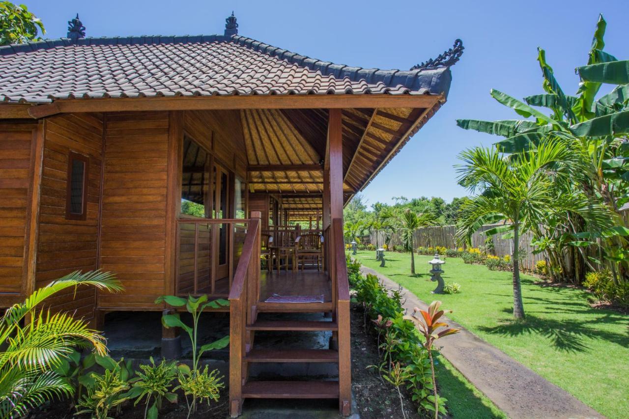 Samanta Huts Hotel Nusa Lembongan  Exterior photo